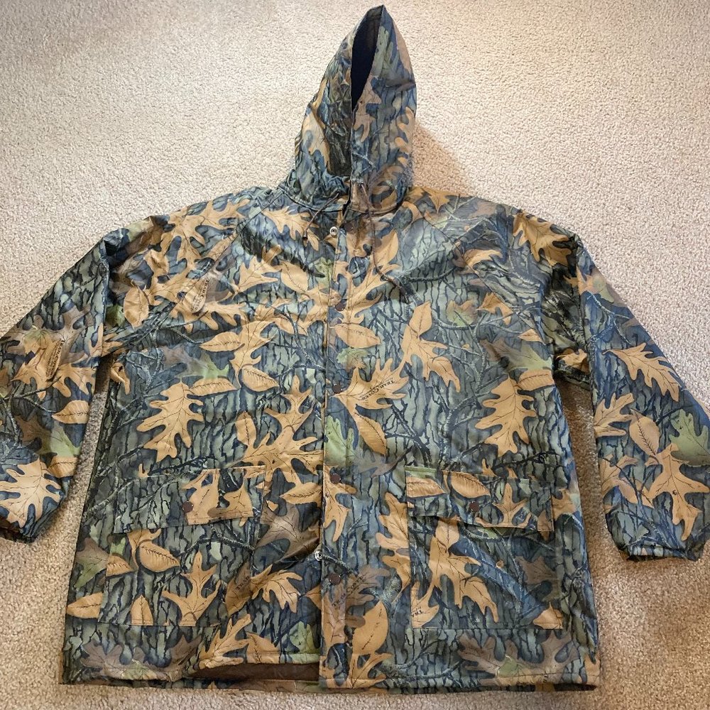 Bushmaster Mens Size XL Hunting Coat Hiking Camouflaged Hooded Lined PVC